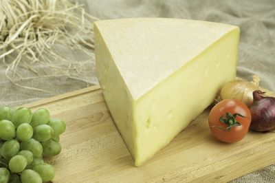 D Bio Bergkäse 48% 3kg HK